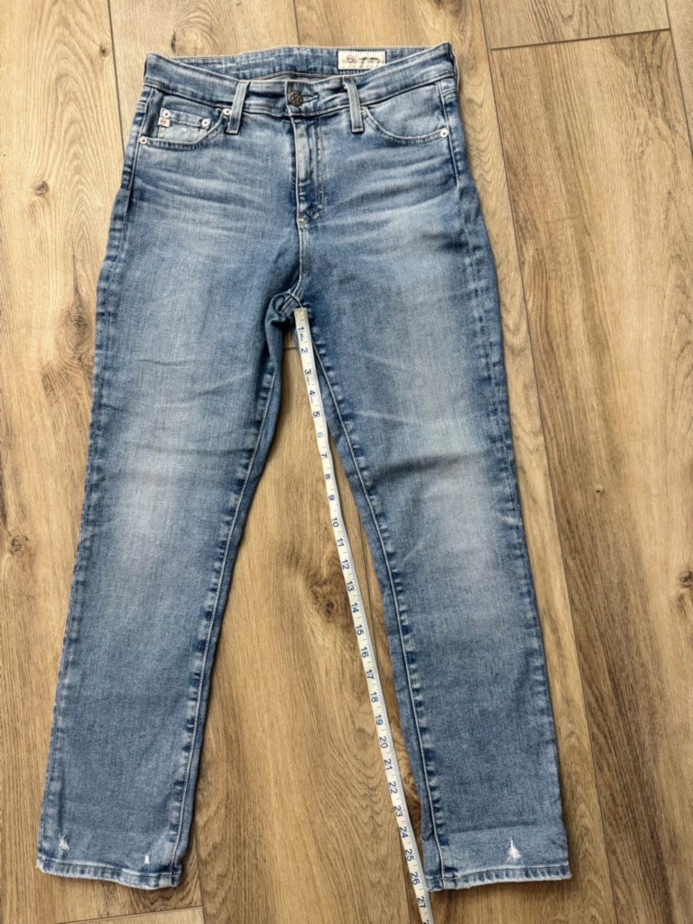 AG Mari crop slim straight